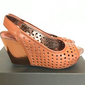 Kenneth Cole Brown Metallic Wedge Platform…